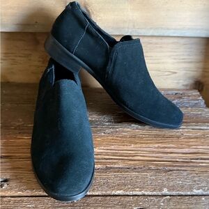 TOMS Suede Shaye Low Booties